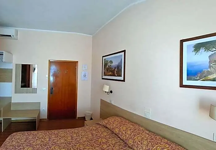 Hotel Lea